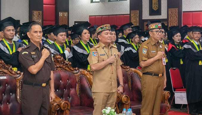 UPR Kukuhkan 1.022 Wisudawan, Pendidikan Jadi Pilar Kalteng Maju