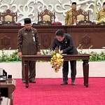 Raperda Pertanggungjawaban APBD Tahun 2023 Provinsi Kalteng Resmi Disepakati 7