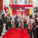 Pasangan WMY-Habib Serahkan Dokumen Pendaftaran Cagub dan Cawagub Kalteng 2024 IMG-20240829-WA0028