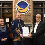 Resmi Terima BKWK dari Partai NasDem, Bapaslon Patahana Jaya Monong - Efrensia Umbing Dipastikan Kembali Bertarung di Pilkada Gunung Mas 2024 Jaya – Efrensia Umbing Gumas