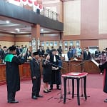Unsur Pimpinan Definitif DPRD Kota Palangkaraya periode 2024-2029 Resmi Dilantik WhatsApp Image 2024-10-18 at 21.59.39