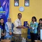 Tim PKM PDP SDM Unggul UPR Berikan Pengenalan Platform Bamboozle dan Quizziz bagi Guru SMAN 3 Palangkaraya WhatsApp Image 2024-10-25 at 17.15.36
