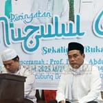 Achmad Zaini Ajak Warga Perkuat Ibadah di 10 Hari Terakhir Ramadan WhatsApp Image 2025-03-23 at 22.56.20