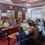UPR dan IPB University Bahas Kerja Sama Riset Etnomedicine Khas Kalimantan WhatsApp Image 2025-03-24 at 16.17.34