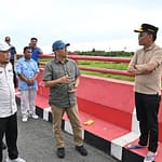 Gubernur Agustiar Sabran Tinjau Jembatan Jelai, Dorong Konektivitas Antarprovinsi Segera Tersambung 05042025114748_1