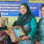Dinilai Bermanfaat Bagi Masyarakat, Ketua TP-PKK Katingan Dukung Kegiatan Poltekkes Palangka Raya di Desa Hiyang Bana 20250410_103247