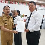 Fairid Serahkan SK CPNS dan PPPK, Dorong ASN Tingkatkan Kompetensi dan Integritas ea263c5d-1be8-4b0c-8791-b26c1bd9dec0-768×513