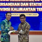 Agus Siswadi Sampaikan Apresiasi dan Pesan Perpisahan dalam Sertijab Diskominfosantik 13052025061548_1