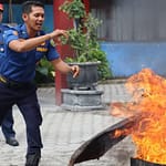 Pelatihan Simulasi Kebakaran Perkuat Kesiapsiagaan Karyawan SPBU WhatsApp-Image-2025-08-22-at-9.25.51-AM-768×433