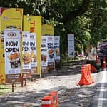 Satpol PP Tertibkan Puluhan Reklame Ilegal di Pusat Kota IMG_8059-660×330