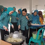 PKK Palangka Raya Kembangkan Kreativitas Olahan Pangan Sorgum WhatsApp-Image-2025-10-20-at-8.19.30-AM-768×563