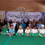 Wujudkan Ketahanan Pangan Keluarga, Tim PDPWM FT UPR Kembangkan Kebun Organik Warga Pahandut WhatsApp Image 2025-11-17 at 01.11.34