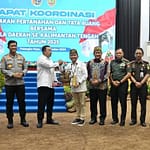 Pemprov Kalteng Dorong Kepastian Hukum Pertanahan Lewat Penyerahan Sertipikat Tahun 2025 Screenshot_20251212_105843_Facebook