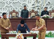 Rapat Paripurna DPRD Kalteng Sepakati Raperda Tata Cara Angkutan Laut dan Sungai Yang Melintas di Bawah Jembatan Bentang Panjang