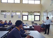 Pengabdian kepada Masyarakat, Tim PDPPM FT UPR Berikan Edukasi Pengolahan Data Geoteknik bagi Siswa Kelas XII di SMKN-4 Palangkaraya