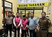 Dua Tersangka Kasus Korupsi Diserahkan Kejati Kalteng, Siap Jalani Proses Persidangan