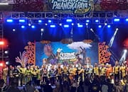 Lomba Fashion Show Meriahkan Penutupan Festival Palangka Raya 2025 Bertema Pesona Benang Bintik