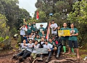 Tim Ekspedisi Berhasil Taklukkan Puncak Bukit Raya 2.278 Mdpl