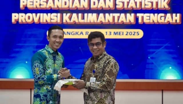 Agus Siswadi Sampaikan Apresiasi dan Pesan Perpisahan dalam Sertijab Diskominfosantik