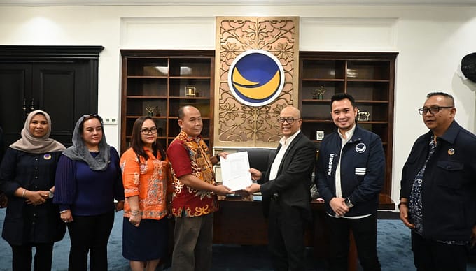 Siap Berkompetisi di Pilkada Barito Selatan, Bapaslon Juana dan Tini Rusdihati Resmi Terima Rekom dari Partai NasDem