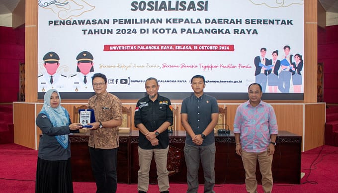 Bawaslu Kota dan Gakkumdu Sosialisasikan Partisipasi Pengawasan Pilkada ke Mahasiswa UPR