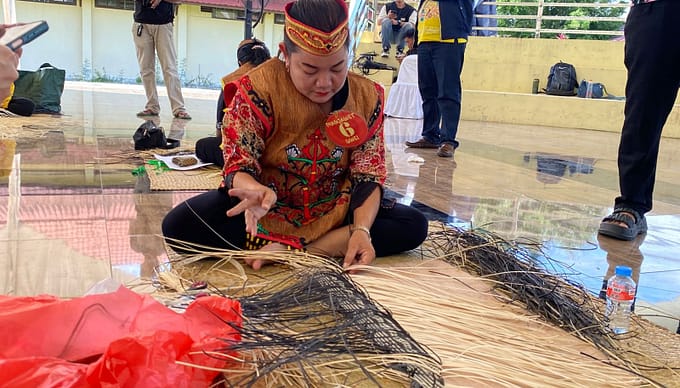 Seni Anyaman Rotan Diangkat Jadi Lomba Prestisius